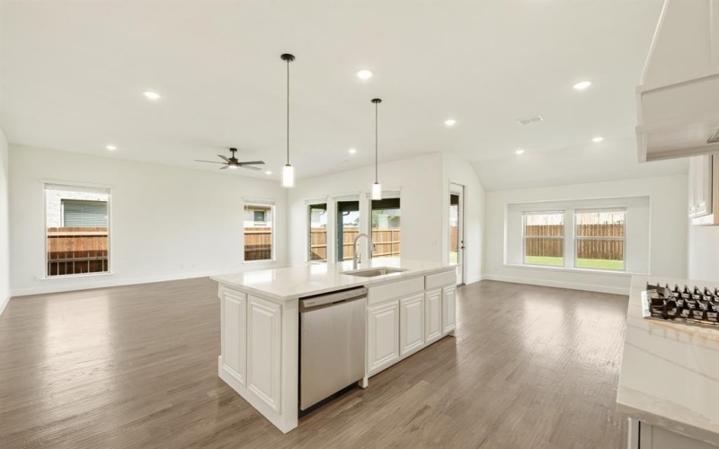 813 Turnbull Avenue, Fort Worth, TX 76247, 4 Habitaciones Habitaciones , ,3 BañosBaños,Residential,En Venta,813 Turnbull Avenue,20900009