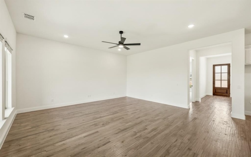 817 Turnbull Avenue, Fort Worth, TX 76247, 4 Habitaciones Habitaciones , ,3 BañosBaños,Residential,En Venta,817 Turnbull Avenue,20900109
