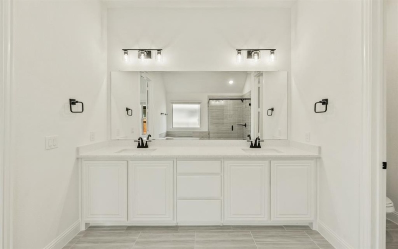 817 Turnbull Avenue, Fort Worth, TX 76247, 4 Habitaciones Habitaciones , ,3 BañosBaños,Residential,En Venta,817 Turnbull Avenue,20900109