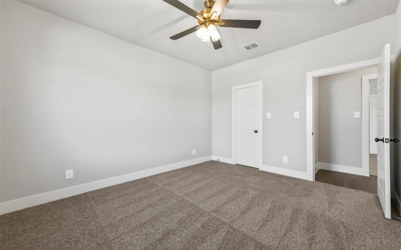 641 Mooney Drive, Saginaw, TX 76179, 4 Habitaciones Habitaciones , ,2 BañosBaños,Residential,En Venta,641 Mooney Drive,20898344