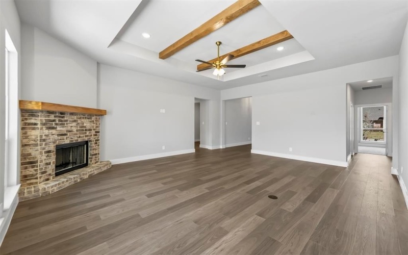 641 Mooney Drive, Saginaw, TX 76179, 4 Habitaciones Habitaciones , ,2 BañosBaños,Residential,En Venta,641 Mooney Drive,20898344