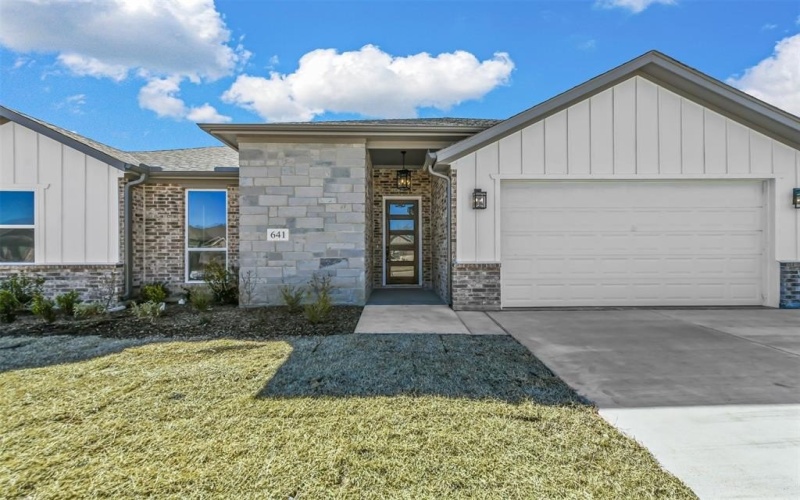 641 Mooney Drive, Saginaw, TX 76179, 4 Habitaciones Habitaciones , ,2 BañosBaños,Residential,En Venta,641 Mooney Drive,20898344