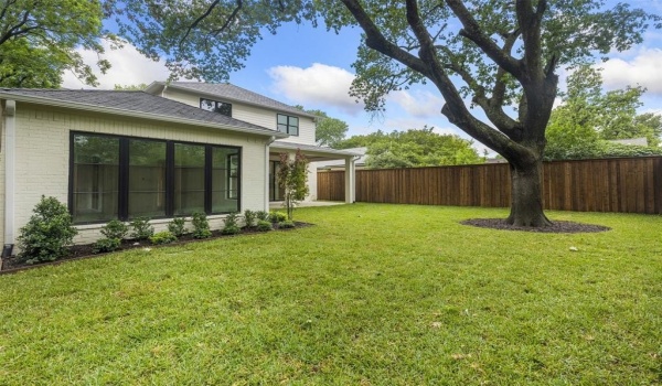 6853 Casa Loma Avenue, Dallas, TX 75214, 4 Bedrooms Bedrooms, ,5 BathroomsBathrooms,Residential,For Sale,6853 Casa Loma Avenue,20898513