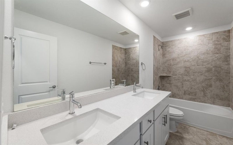 1229 La Bamba Drive, Fort Worth, TX 76052, 5 Bedrooms Bedrooms, ,3 BathroomsBathrooms,Residential,For Sale,1229 La Bamba Drive,20898514