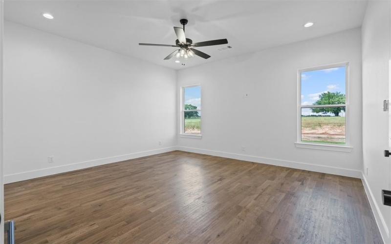 560 Royal Santana Run, Weatherford, TX 76087, 4 Bedrooms Bedrooms, ,3 BathroomsBathrooms,Residential,For Sale,560 Royal Santana Run,20898653