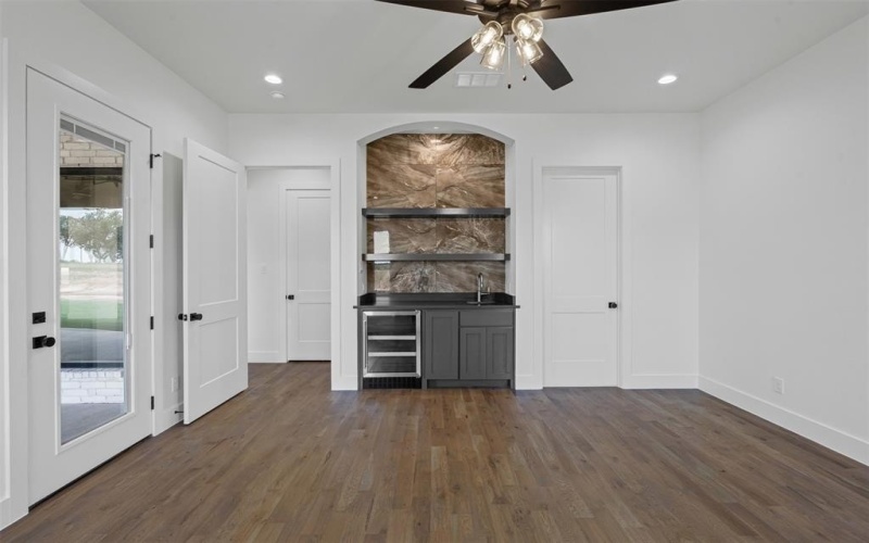560 Royal Santana Run, Weatherford, TX 76087, 4 Bedrooms Bedrooms, ,3 BathroomsBathrooms,Residential,For Sale,560 Royal Santana Run,20898653