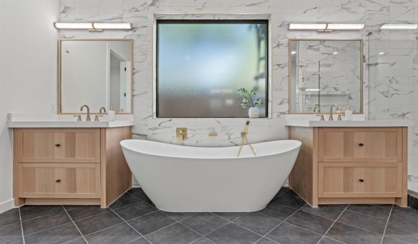 3228 Townsend Drive, Dallas, TX 75229, 5 Bedrooms Bedrooms, ,6 BathroomsBathrooms,Residential,For Sale,3228 Townsend Drive,20898699