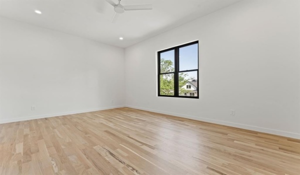 3228 Townsend Drive, Dallas, TX 75229, 5 Bedrooms Bedrooms, ,6 BathroomsBathrooms,Residential,For Sale,3228 Townsend Drive,20898699