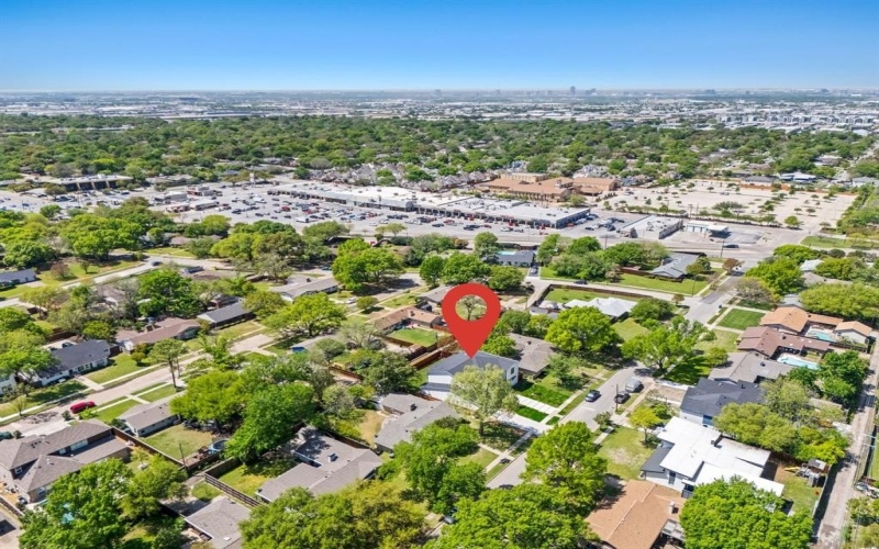3228 Townsend Drive, Dallas, TX 75229, 5 Bedrooms Bedrooms, ,6 BathroomsBathrooms,Residential,For Sale,3228 Townsend Drive,20898699