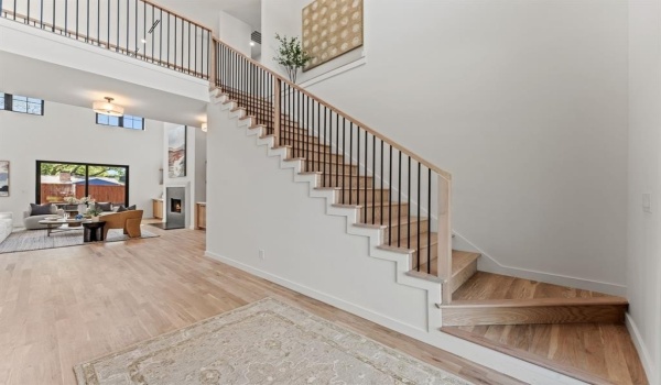 3228 Townsend Drive, Dallas, TX 75229, 5 Bedrooms Bedrooms, ,6 BathroomsBathrooms,Residential,For Sale,3228 Townsend Drive,20898699