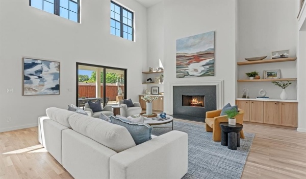 3228 Townsend Drive, Dallas, TX 75229, 5 Bedrooms Bedrooms, ,6 BathroomsBathrooms,Residential,For Sale,3228 Townsend Drive,20898699