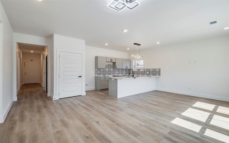 4739 Nome, Dallas, TX 75216, 4 Habitaciones Habitaciones , ,2 BañosBaños,Residential,En Venta,4739 Nome,20898910