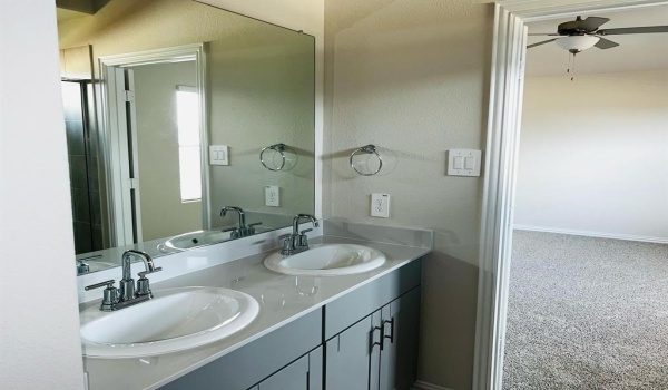 3206 Yellow Pine Drive, Melissa, TX 75454, 4 Habitaciones Habitaciones , ,2 BañosBaños,Residential Lease,En Alquiler,3206 Yellow Pine Drive,20898928