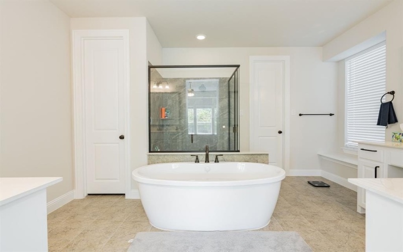 1725 Frisco Hills Boulevard, Little Elm, TX 75068, 5 Bedrooms Bedrooms, ,5 BathroomsBathrooms,Residential,For Sale,1725 Frisco Hills Boulevard,20899087