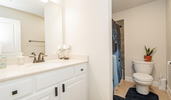 1725 Frisco Hills Boulevard, Little Elm, TX 75068, 5 Bedrooms Bedrooms, ,5 BathroomsBathrooms,Residential,For Sale,1725 Frisco Hills Boulevard,20899087