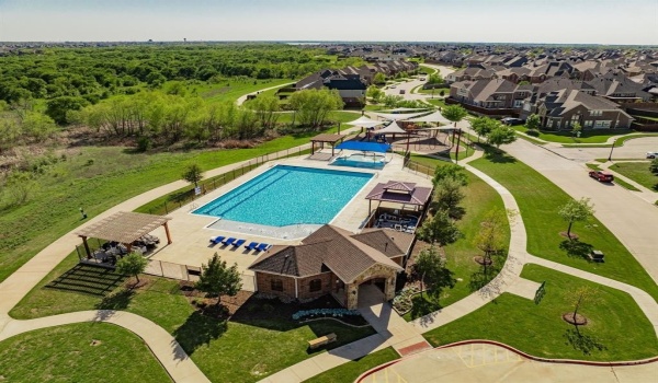 1725 Frisco Hills Boulevard, Little Elm, TX 75068, 5 Bedrooms Bedrooms, ,5 BathroomsBathrooms,Residential,For Sale,1725 Frisco Hills Boulevard,20899087