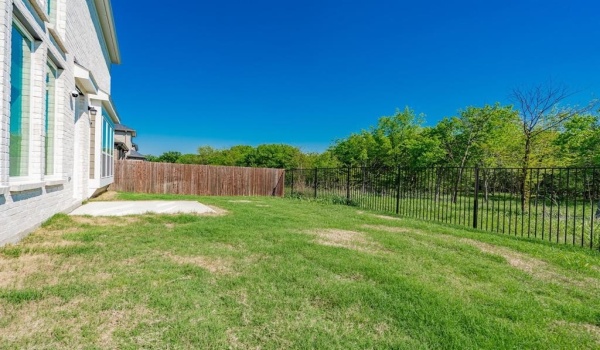 1725 Frisco Hills Boulevard, Little Elm, TX 75068, 5 Bedrooms Bedrooms, ,5 BathroomsBathrooms,Residential,For Sale,1725 Frisco Hills Boulevard,20899087