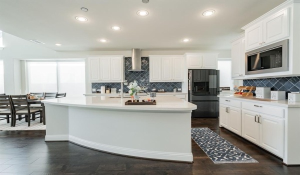 1725 Frisco Hills Boulevard, Little Elm, TX 75068, 5 Bedrooms Bedrooms, ,5 BathroomsBathrooms,Residential,For Sale,1725 Frisco Hills Boulevard,20899087