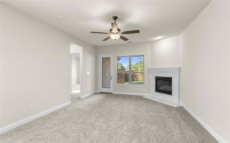 3609 Long Branch Boulevard, Rowlett, TX 75088, 3 Bedrooms Bedrooms, ,2 BathroomsBathrooms,Residential,For Sale,3609 Long Branch Boulevard,20899392