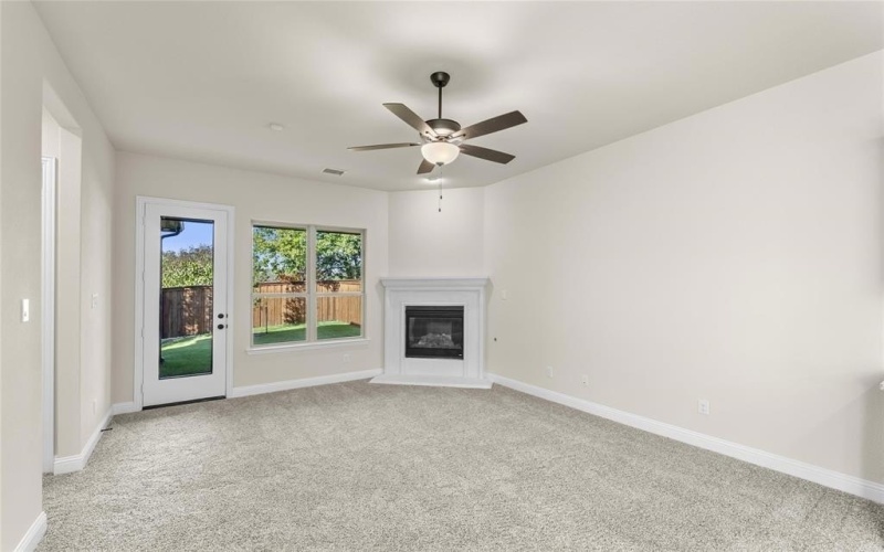 3609 Long Branch Boulevard, Rowlett, TX 75088, 3 Bedrooms Bedrooms, ,2 BathroomsBathrooms,Residential,For Sale,3609 Long Branch Boulevard,20899392