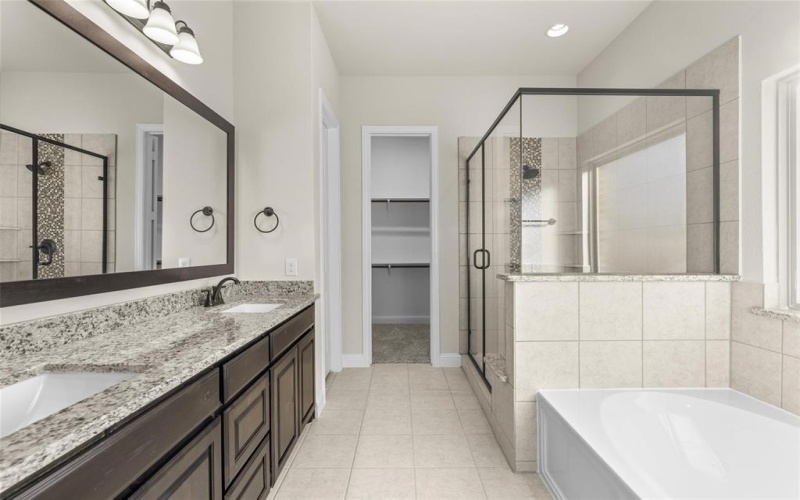 3609 Long Branch Boulevard, Rowlett, TX 75088, 3 Bedrooms Bedrooms, ,2 BathroomsBathrooms,Residential,For Sale,3609 Long Branch Boulevard,20899392
