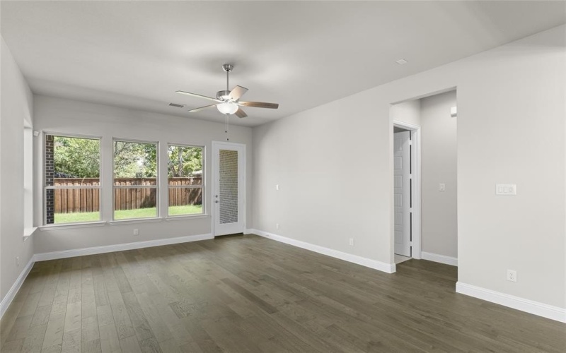 3614 Finnian Street, Rowlett, TX 75088, 4 Bedrooms Bedrooms, ,3 BathroomsBathrooms,Residential,For Sale,3614 Finnian Street,20899407