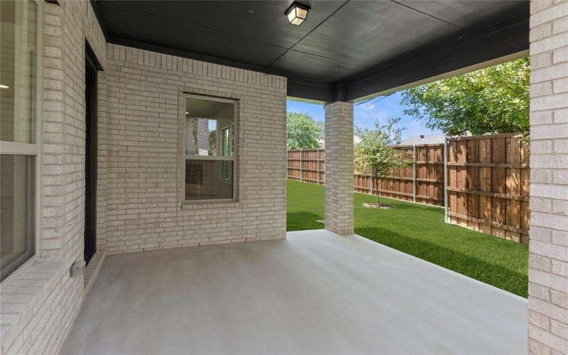 3811 Lochwood Drive, Rowlett, TX 75088, 5 Bedrooms Bedrooms, ,5 BathroomsBathrooms,Residential,For Sale,3811 Lochwood Drive,20899452