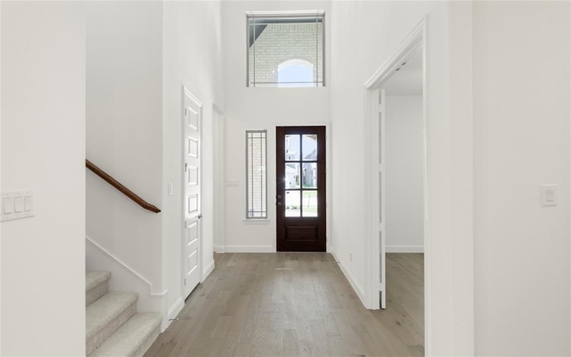 3811 Lochwood Drive, Rowlett, TX 75088, 5 Bedrooms Bedrooms, ,5 BathroomsBathrooms,Residential,For Sale,3811 Lochwood Drive,20899452