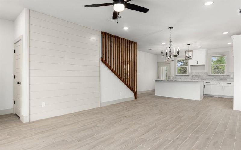5703 Barkridge Drive, Granbury, TX 76048, 3 Habitaciones Habitaciones , ,2 BañosBaños,Residential,En Venta,5703 Barkridge Drive,20899497