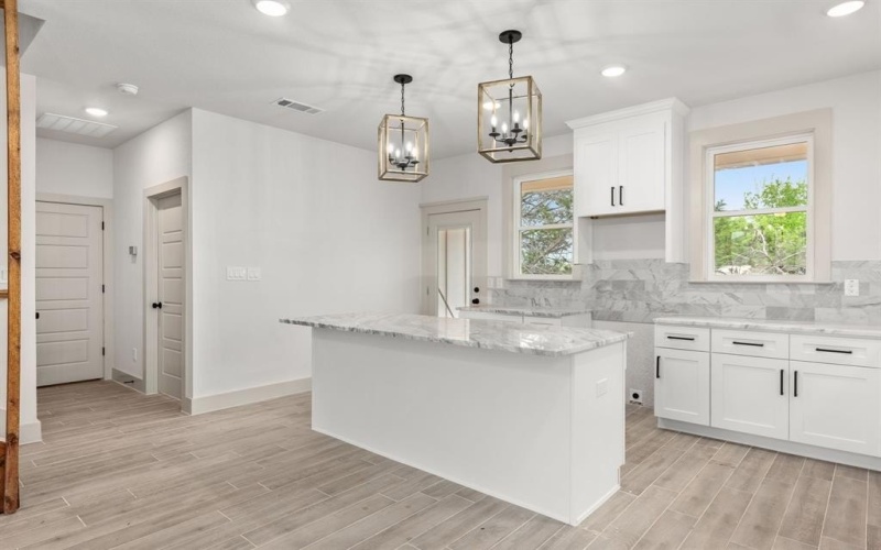 5703 Barkridge Drive, Granbury, TX 76048, 3 Habitaciones Habitaciones , ,2 BañosBaños,Residential,En Venta,5703 Barkridge Drive,20899497