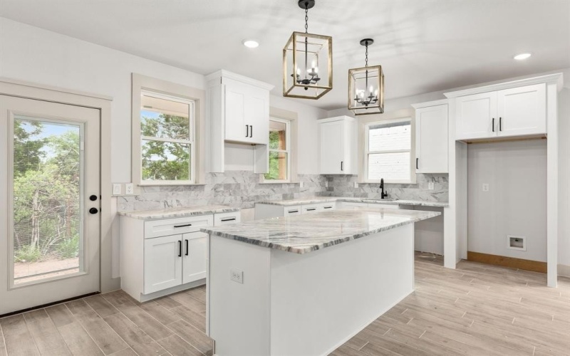 5703 Barkridge Drive, Granbury, TX 76048, 3 Habitaciones Habitaciones , ,2 BañosBaños,Residential,En Venta,5703 Barkridge Drive,20899497