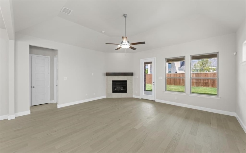 3901 Windmere Drive, Rowlett, TX 75088, 3 Bedrooms Bedrooms, ,2 BathroomsBathrooms,Residential,For Sale,3901 Windmere Drive,20899502