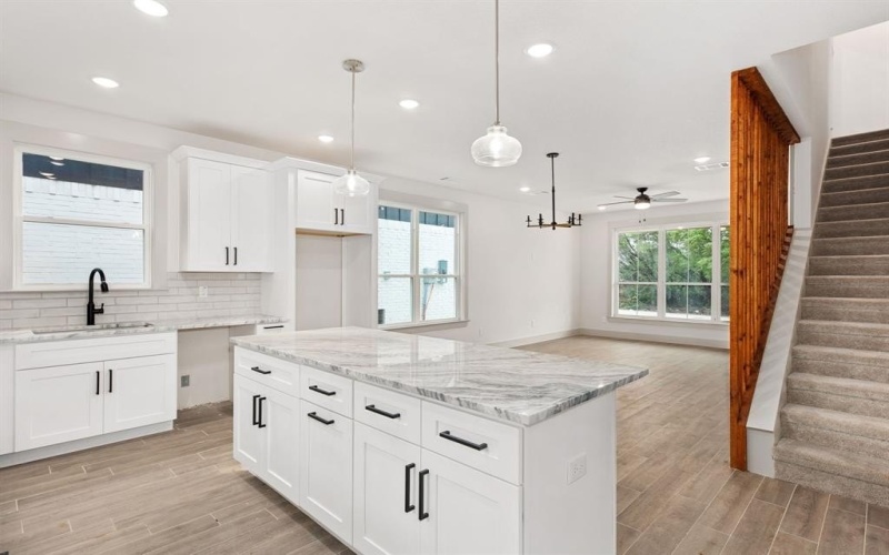 5639 Barkridge Drive, Granbury, TX 76048, 3 Bedrooms Bedrooms, ,2 BathroomsBathrooms,Residential,For Sale,5639 Barkridge Drive,20899532