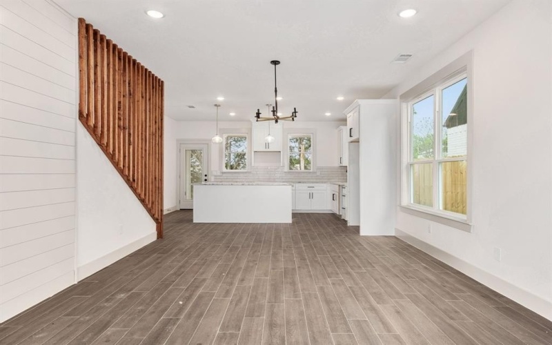 5639 Barkridge Drive, Granbury, TX 76048, 3 Bedrooms Bedrooms, ,2 BathroomsBathrooms,Residential,For Sale,5639 Barkridge Drive,20899532