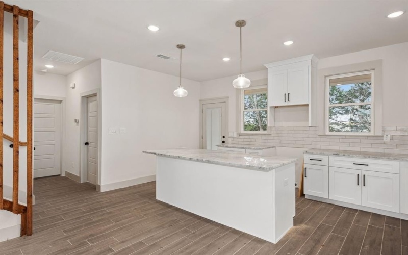 5639 Barkridge Drive, Granbury, TX 76048, 3 Bedrooms Bedrooms, ,2 BathroomsBathrooms,Residential,For Sale,5639 Barkridge Drive,20899532