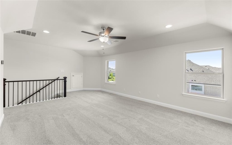 3907 Lochwood Drive, Rowlett, TX 75088, 5 Bedrooms Bedrooms, ,5 BathroomsBathrooms,Residential,For Sale,3907 Lochwood Drive,20899608