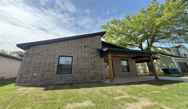 620 W Florence Street, Denison, TX 75020, 3 Bedrooms Bedrooms, ,2 BathroomsBathrooms,Residential,For Sale,620 W Florence Street,20899655