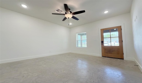 620 W Florence Street, Denison, TX 75020, 3 Bedrooms Bedrooms, ,2 BathroomsBathrooms,Residential,For Sale,620 W Florence Street,20899655
