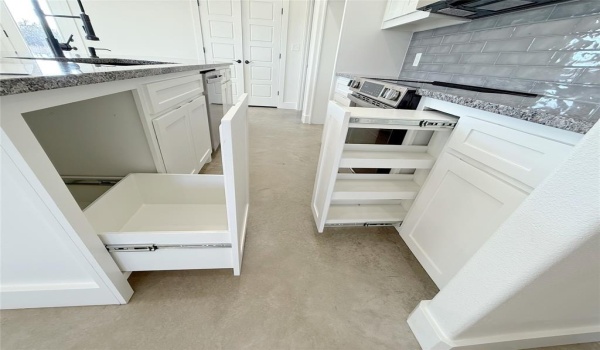 620 W Florence Street, Denison, TX 75020, 3 Bedrooms Bedrooms, ,2 BathroomsBathrooms,Residential,For Sale,620 W Florence Street,20899655