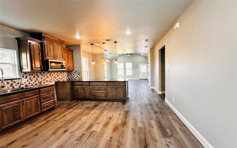 202 Mansfield Road, Cleburne, TX 76031, 3 Bedrooms Bedrooms, ,2 BathroomsBathrooms,Residential,For Sale,202 Mansfield Road,20899715