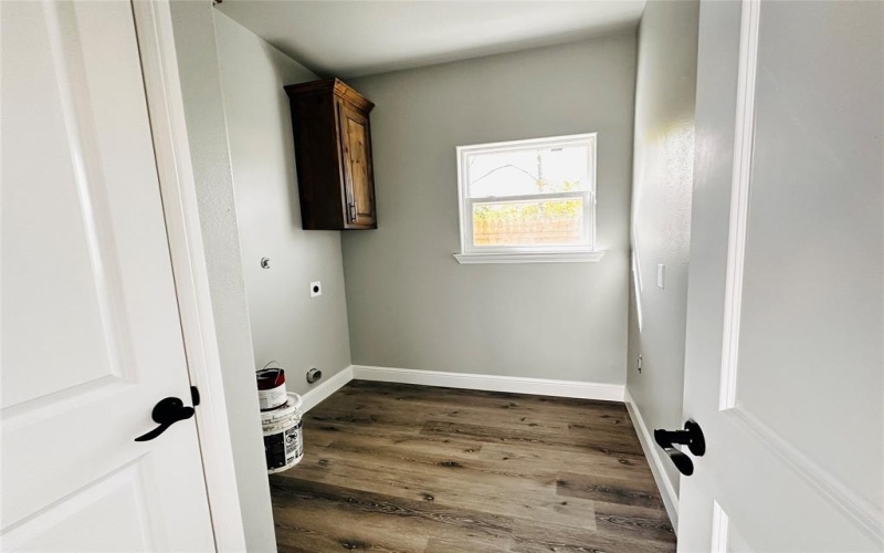 202 Mansfield Road, Cleburne, TX 76031, 3 Bedrooms Bedrooms, ,2 BathroomsBathrooms,Residential,For Sale,202 Mansfield Road,20899715