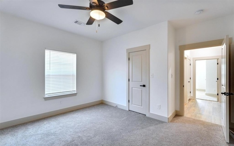 425 E Munson Street, Denison, TX 75021, 3 Habitaciones Habitaciones , ,2 BañosBaños,Residential,En Venta,425 E Munson Street,20899907