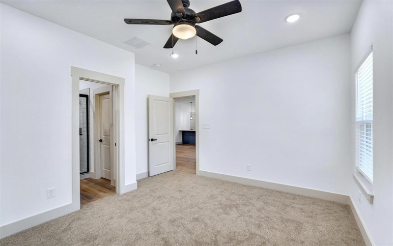 425 E Munson Street, Denison, TX 75021, 3 Habitaciones Habitaciones , ,2 BañosBaños,Residential,En Venta,425 E Munson Street,20899907