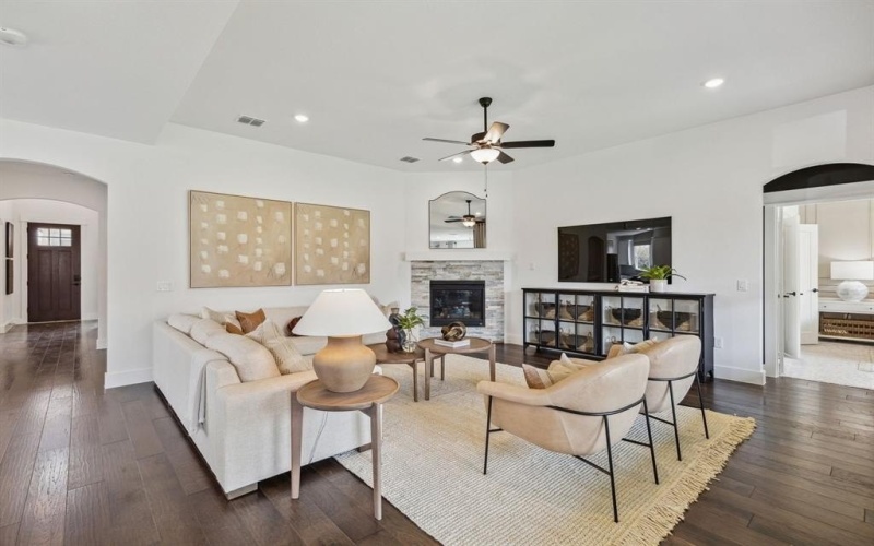 2704 Creekdale Drive, Celina, TX 75009, 5 Bedrooms Bedrooms, ,5 BathroomsBathrooms,Residential,For Sale,2704 Creekdale Drive,20899908