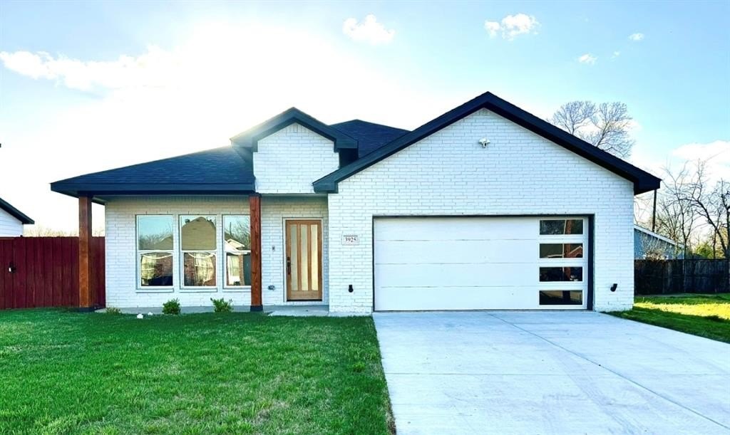 3925 Furey Street, Dallas, TX 75212, 4 Bedrooms Bedrooms, ,2 BathroomsBathrooms,Residential,For Sale,3925 Furey Street,20902061