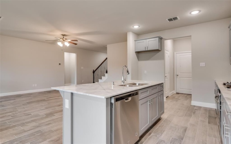 568 La Grange Drive, Fate, TX 75087, 4 Bedrooms Bedrooms, ,3 BathroomsBathrooms,Residential Lease,For Rent,568 La Grange Drive,20902097