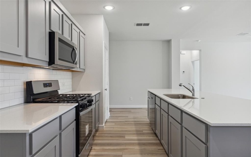 6029 Silverstein Street, Fort Worth, TX 76126, 3 Bedrooms Bedrooms, ,2 BathroomsBathrooms,Residential,For Sale,6029 Silverstein Street,20902128