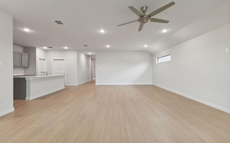 6033 Silverstein Street, Fort Worth, TX 76126, 4 Habitaciones Habitaciones , ,3 BañosBaños,Residential,En Venta,6033 Silverstein Street,20902137