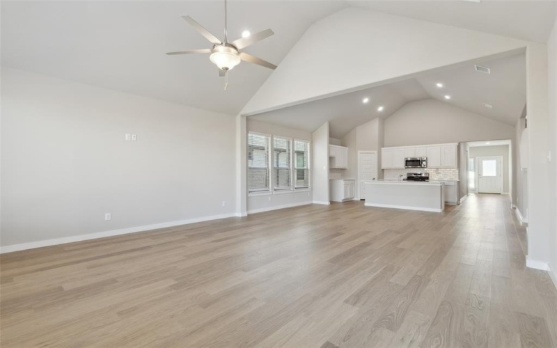 6021 Silverstein Street, Fort Worth, TX 76126, 4 Bedrooms Bedrooms, ,3 BathroomsBathrooms,Residential,For Sale,6021 Silverstein Street,20902140