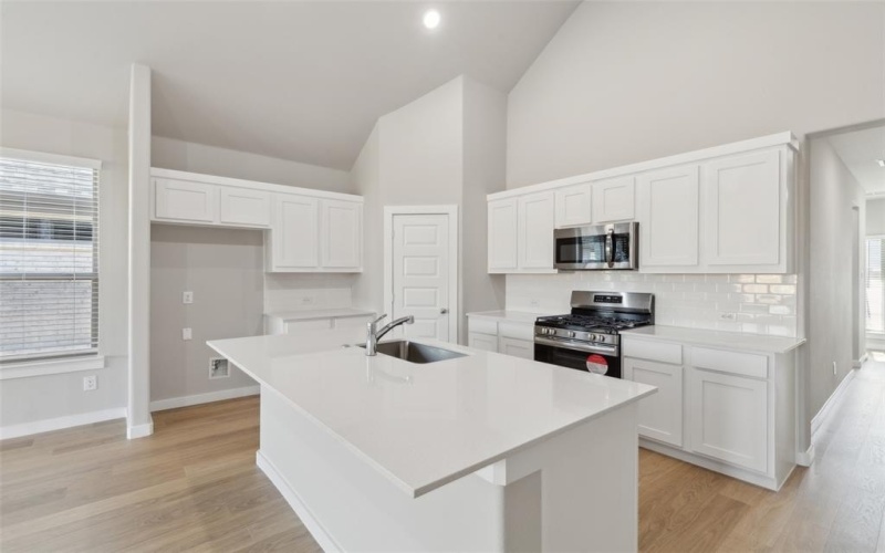 6021 Silverstein Street, Fort Worth, TX 76126, 4 Bedrooms Bedrooms, ,3 BathroomsBathrooms,Residential,For Sale,6021 Silverstein Street,20902140
